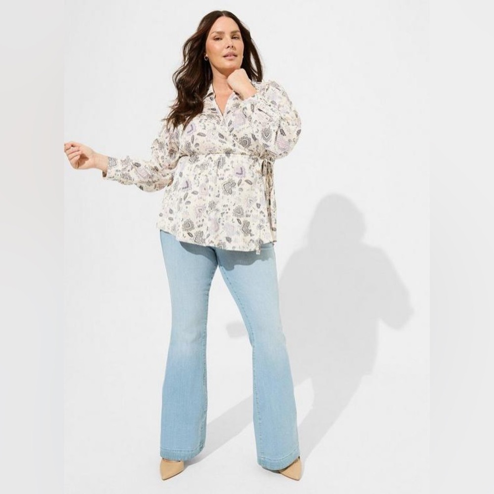 NWT Torrid Stripe Satin Collared Surplice Blouse